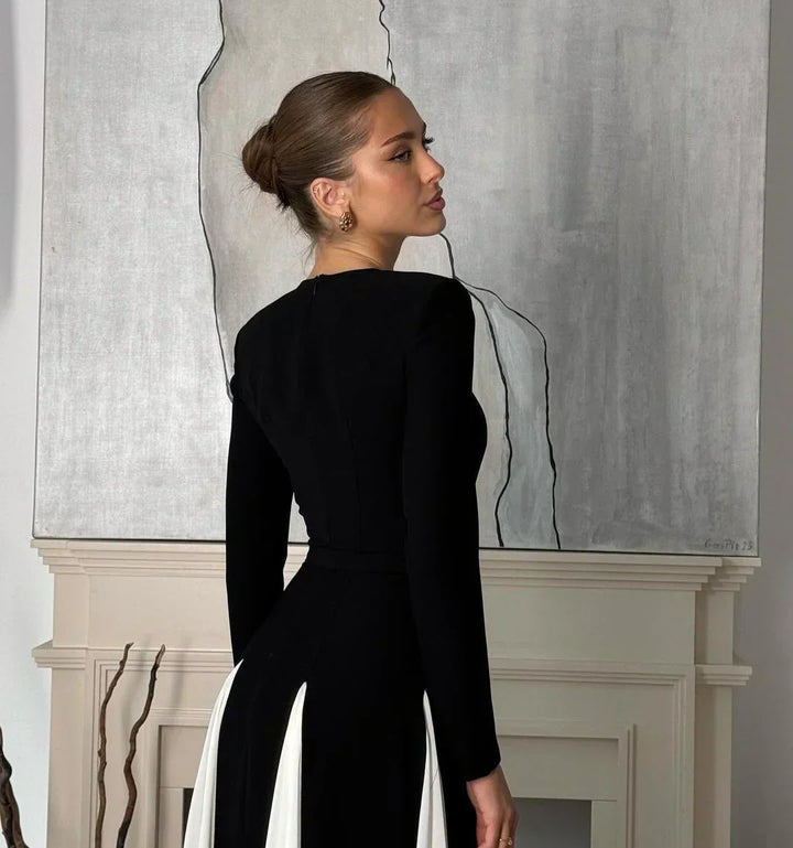 MATILDE | DRESS WITH REDEFINED STYLE