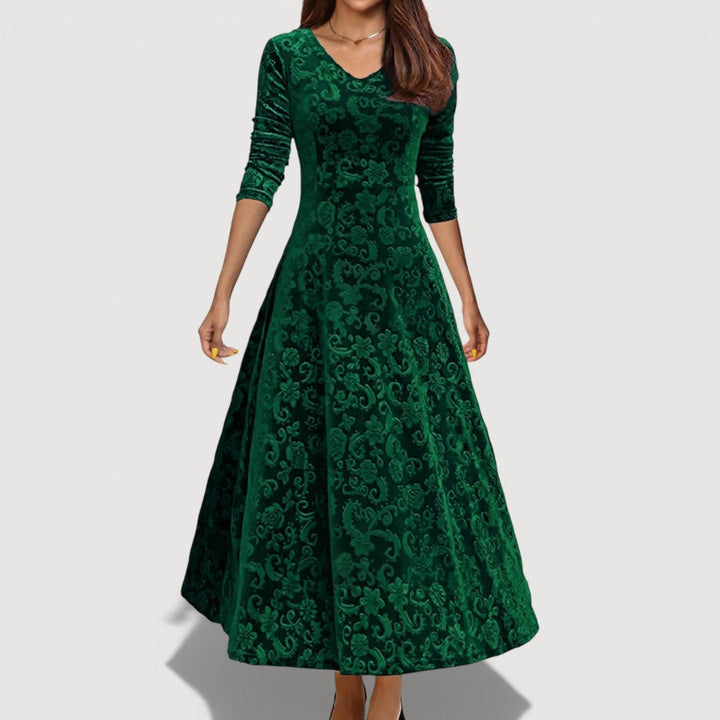 MUIREANN | ELEGANT VELVET DRESS