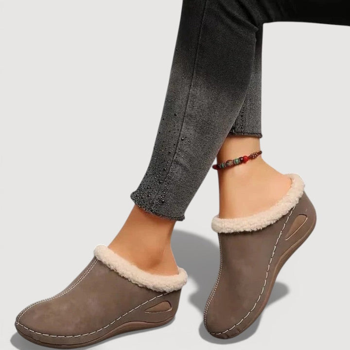 BRÍONA | COMFORT MULE SLIPPER