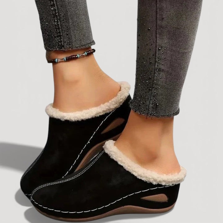 BRÍONA | COMFORT MULE SLIPPER