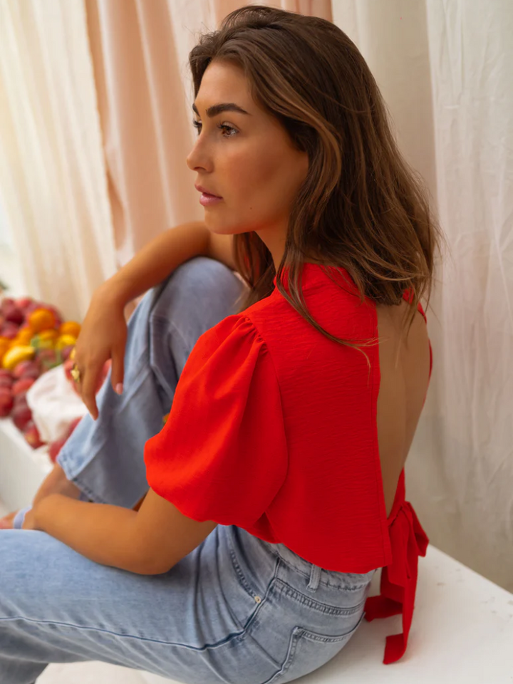 Lorena | Elegant Cropped Blouse